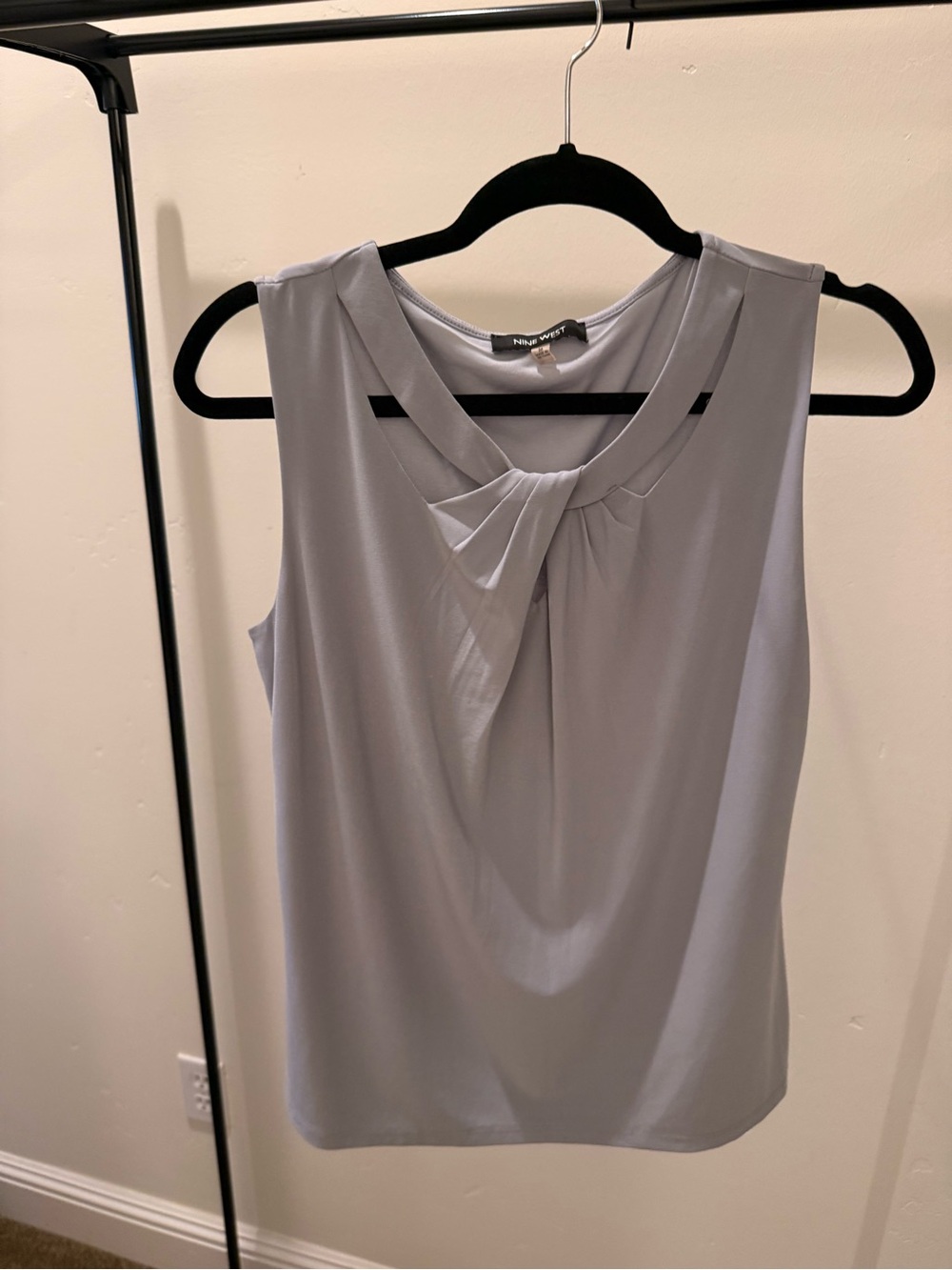 Nine West Light Gray Sleeveless Twist-Neck Blouse